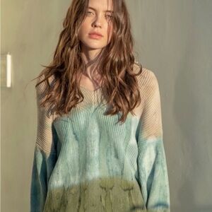 NWT Young Fabulous & Broke Run Away Sweater size small/medium